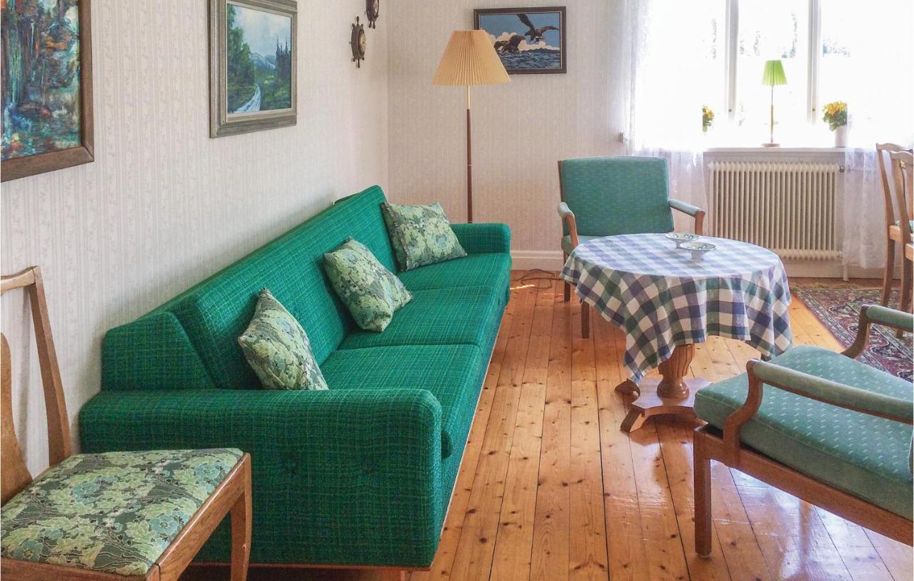 1 Bedroom Beautiful Home In Lidkoeping Sjovik  Exterior photo